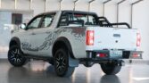 2025 Jac T8 White