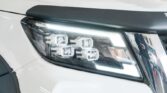 2022 Nissan Navara White